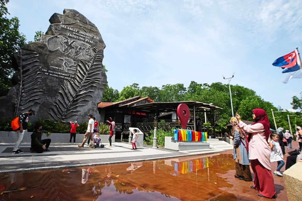 Best Places for Sightseeing in Johor Bahru Malaysia Taman Negara Tanjung Piai