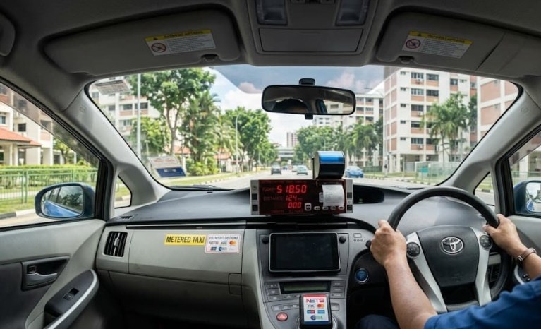 Fixed Fare vs Metered Fare SGJB